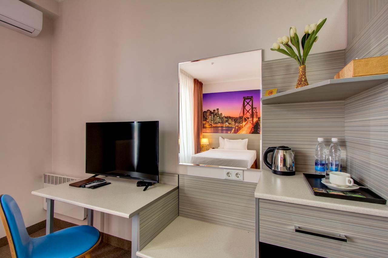 Hotel Bridges Bishkek Ngoại thất bức ảnh