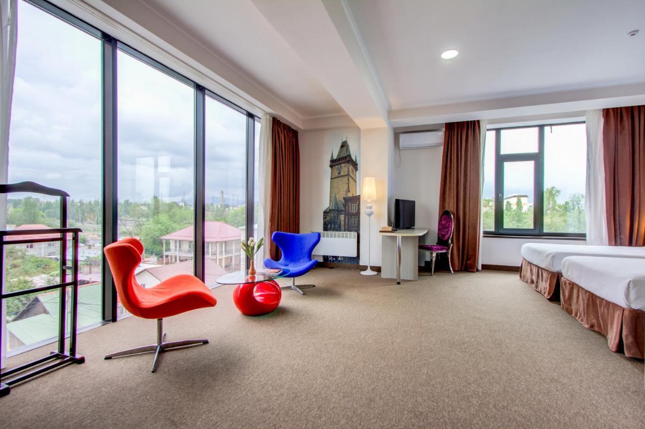 Hotel Bridges Bishkek Ngoại thất bức ảnh