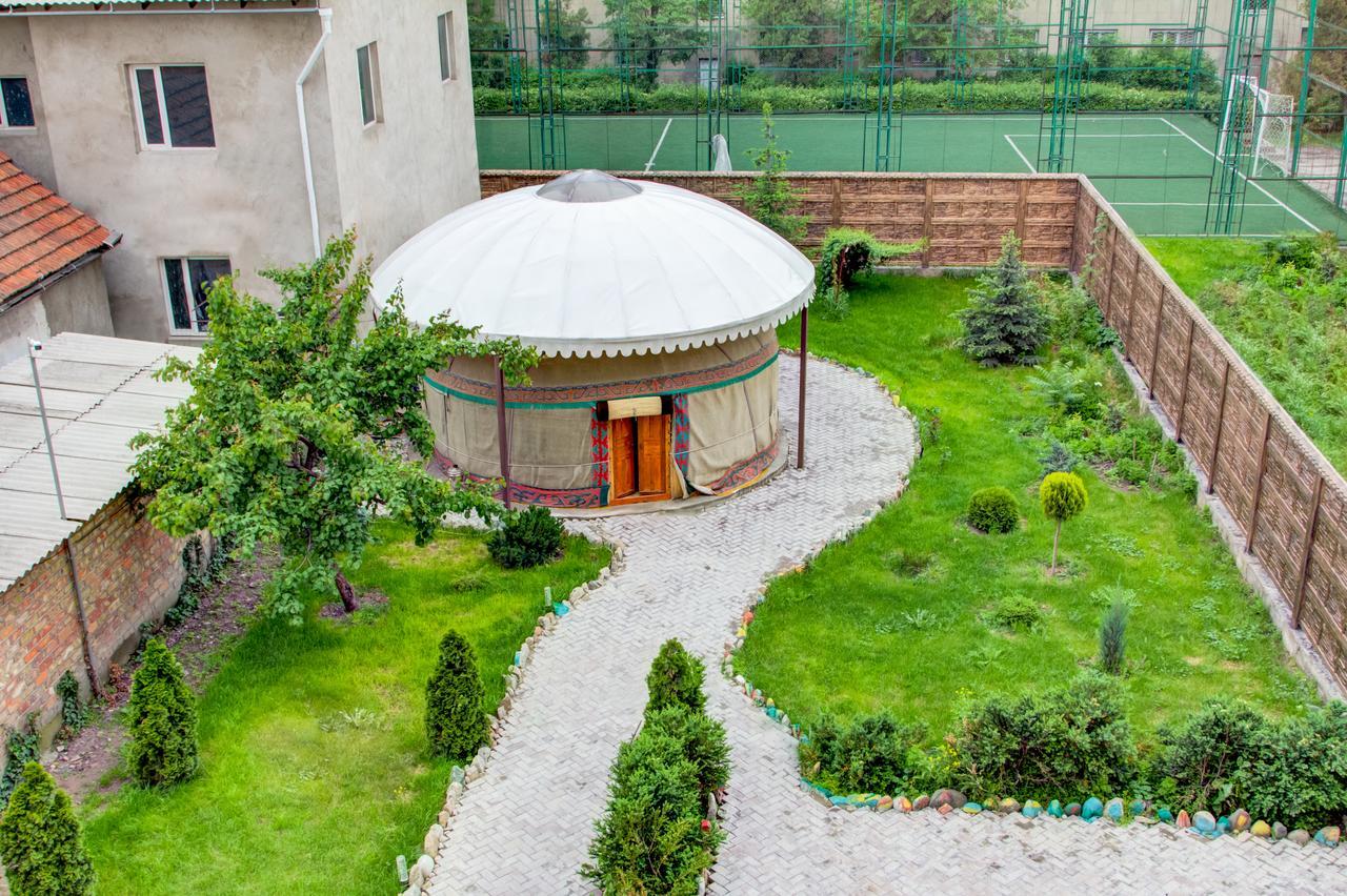 Hotel Bridges Bishkek Ngoại thất bức ảnh