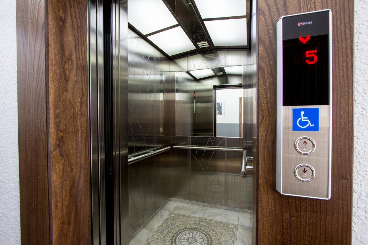 Hotel Bridges Bishkek Ngoại thất bức ảnh